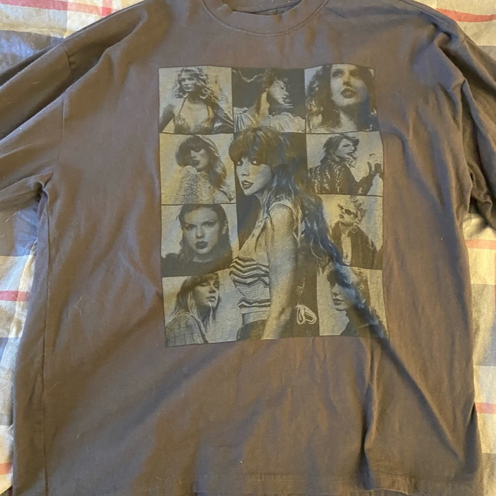 Taylor Swift Eras Tour Black Long Sleeve Shirt (S)